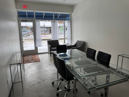 Dining room, Interior