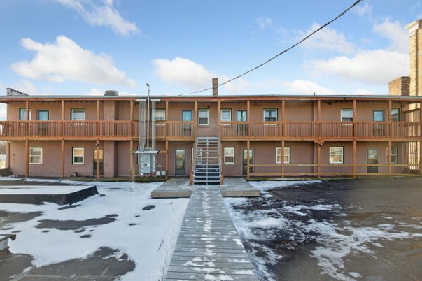Exterior, Facade, Rowhouse