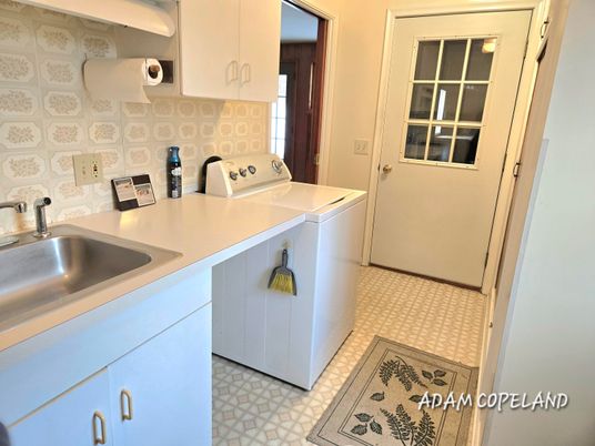 Interior, Washer