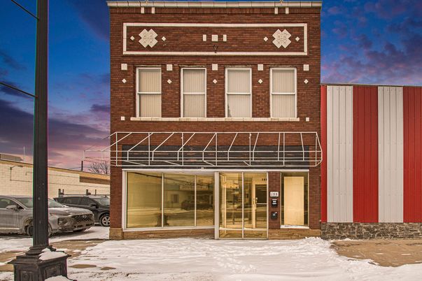 Exterior, Facade, Brick Facade, Rowhouse