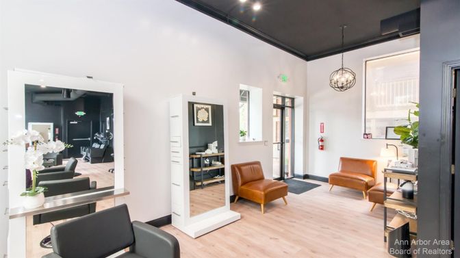 Interior, Pendant Lights, Recessed Lighting, Wood Texture Flooring