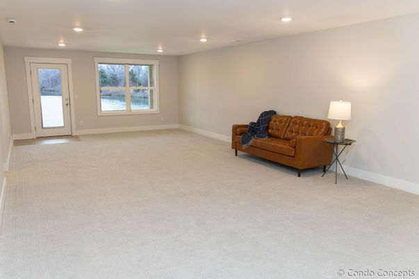 Empty room, Interior, Recessed Lighting