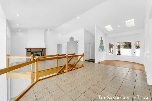 Fireplace, Interior, Recessed Lighting