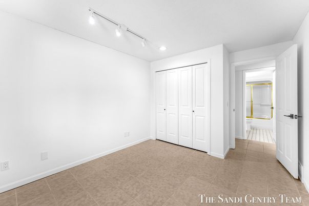 Bathroom, Empty room, Interior, Recessed Lighting