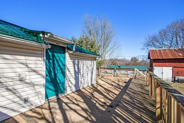 Detached Garage, Exterior