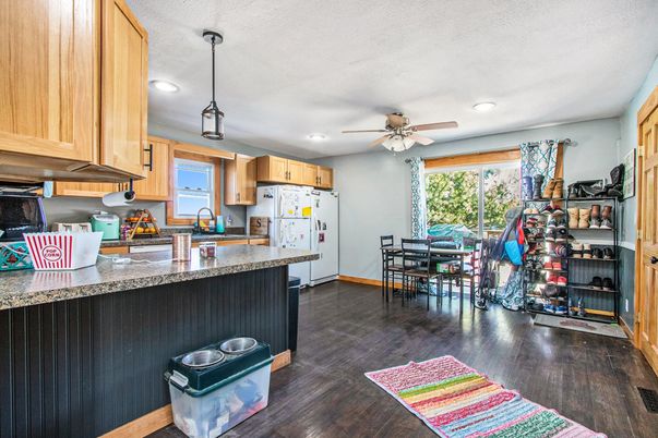 Dining room, Interior, Kitchen, Recessed Lighting, Wood Texture Flooring