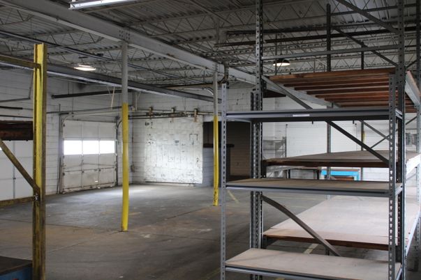 Garage, Interior, Wooden Beams