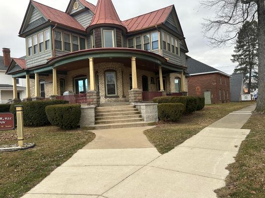 Exterior, Facade, Queen Anne Victorian
