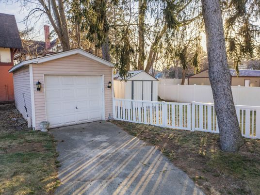 Backyard, Detached Garage, Exterior