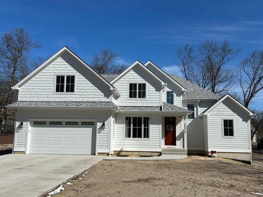 Attached, Exterior, Facade, Farmhouse