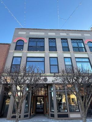 Exterior, Facade, Rowhouse