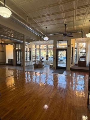Interior, Pendant Lights, Wood Texture Flooring