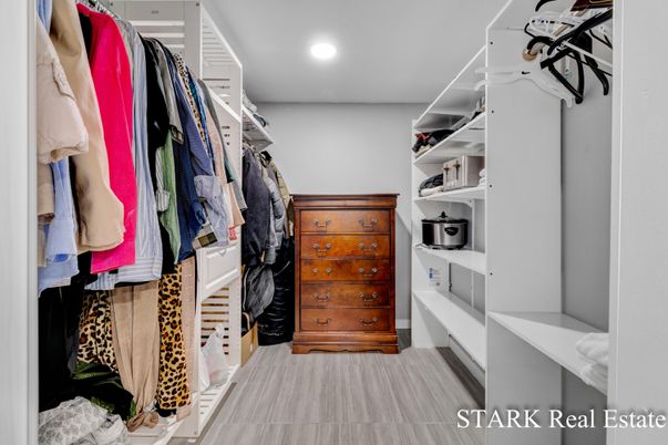 Interior, Recessed Lighting, Walk-in Closets