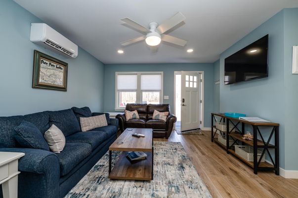 Interior, Living room, Recessed Lighting, Wood Texture Flooring