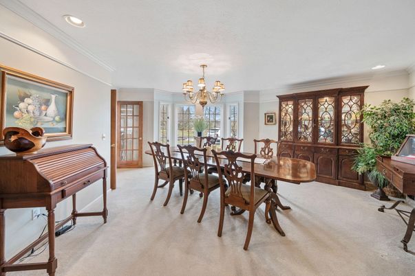 Chandelier, Dining room, Interior, Piano, Recessed Lighting