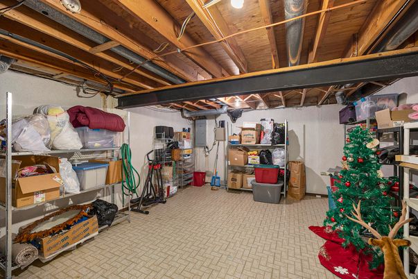 Interior, Wooden Beams