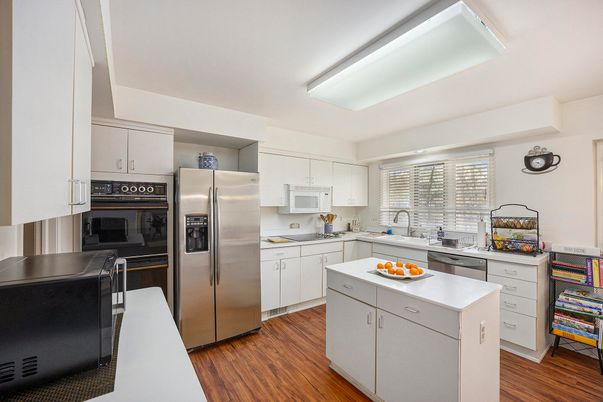 Interior, Kitchen, Stainless Steel Appliances, Wood Texture Flooring