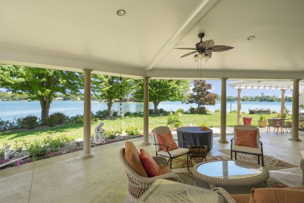 Interior, Living room, Recessed Lighting, Sun Room, Water