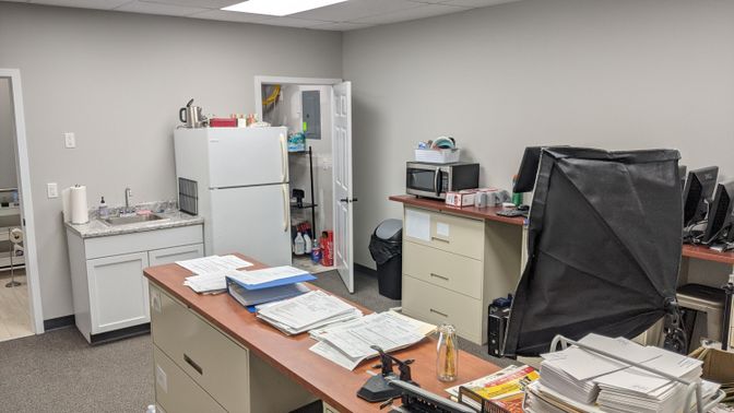Home Office, Interior