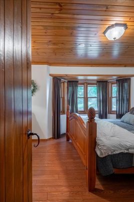 Bedroom, Interior, Wooden Ceilings, Wood Texture Flooring