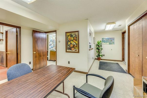 Dining room, Interior