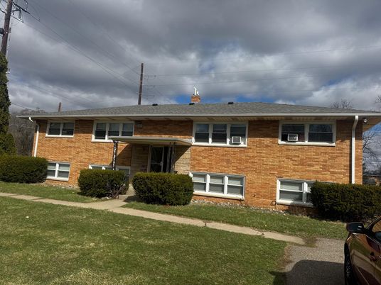 Exterior, Facade, Brick Facade, Raised Ranch