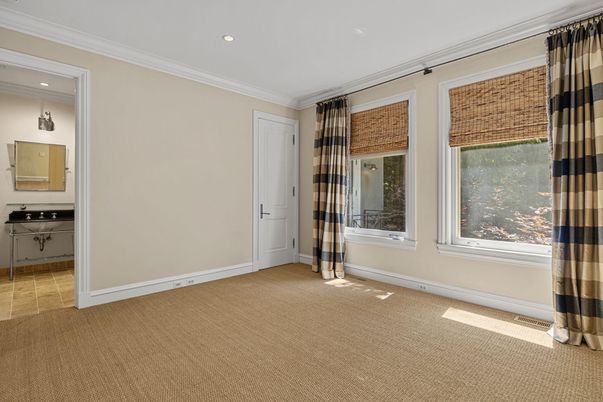 Bathroom, Empty room, Interior, Recessed Lighting