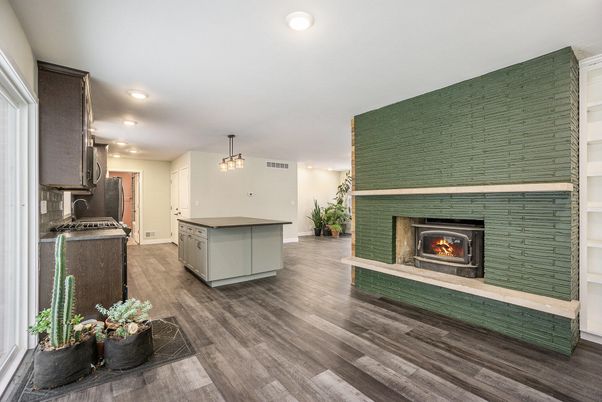 Fireplace, Interior, Kitchen, Pendant Lights, Recessed Lighting, Wood Texture Flooring