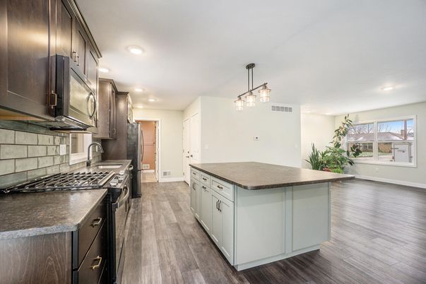 Interior, Kitchen, Pendant Lights, Recessed Lighting, Wood Texture Flooring