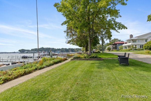 Backyard, Exterior, Water