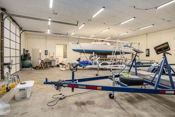 Fitness Equipment, Interior, Recessed Lighting