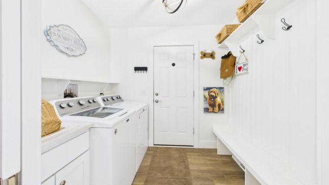Interior, Washer, Wood Texture Flooring