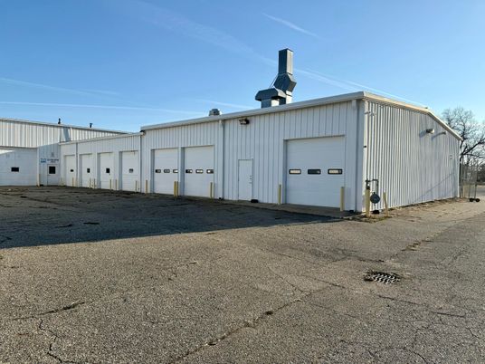 Backyard, Detached Garage, Exterior