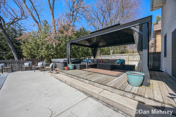 Exterior, Hot Tub
