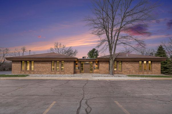 Exterior, Facade, Brick Facade, Ranch