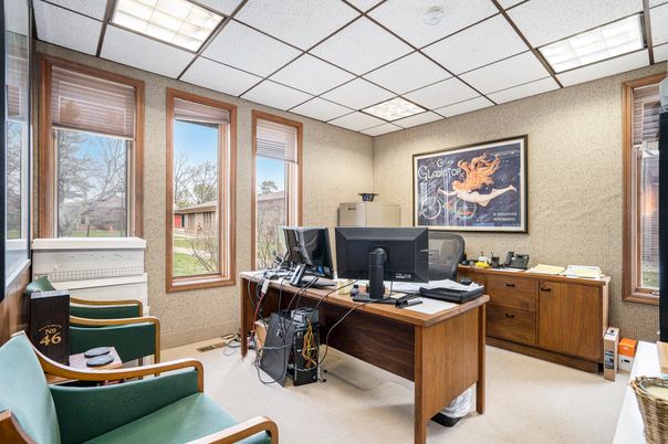 Home Office, Interior