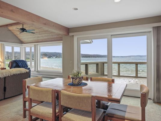 Dining room, Interior, Recessed Lighting, Water