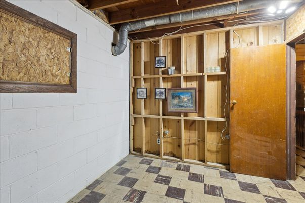 Empty room, Interior, Wooden Beams, Wooden Walls