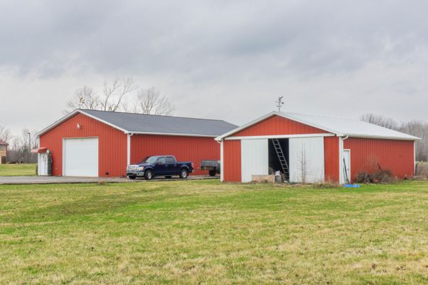 Backyard, Detached Garage, Exterior