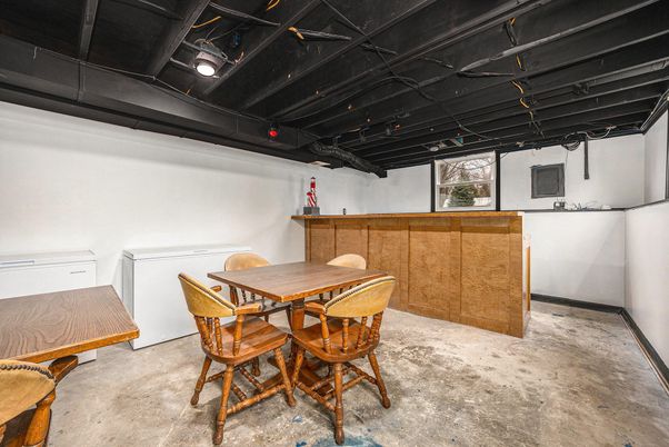 Dining room, Interior