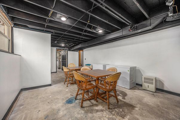 Dining room, Interior