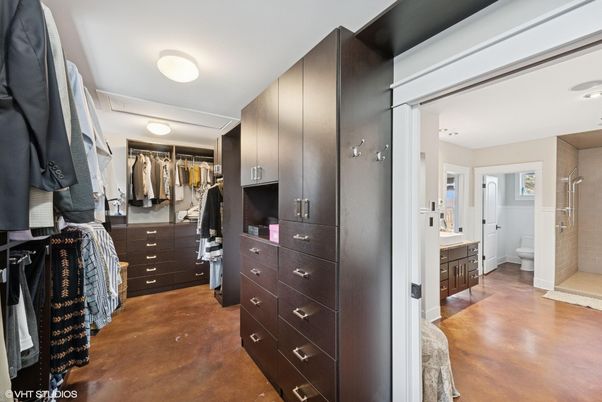 Interior, Walk-in Closets, Wood Texture Flooring