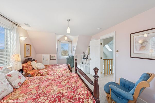 Bedroom, Interior, Pendant Lights