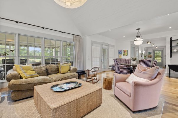 Dining room, Interior, Living room, Pendant Lights, Recessed Lighting, Wood Texture Flooring