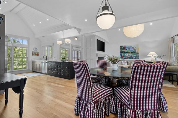 Dining room, Interior, Kitchen, Pendant Lights, Recessed Lighting, Wood Texture Flooring