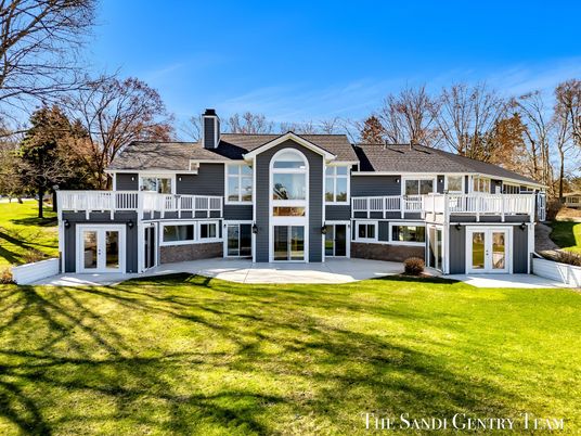 Backyard, Exterior, Facade, Georgian