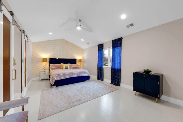Bedroom, Interior, Recessed Lighting, Wood Texture Flooring