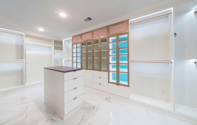 Interior, Marble, Recessed Lighting, Walk-in Closets