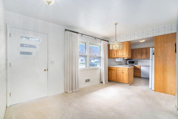 Chandelier, Empty room, Interior, Kitchen