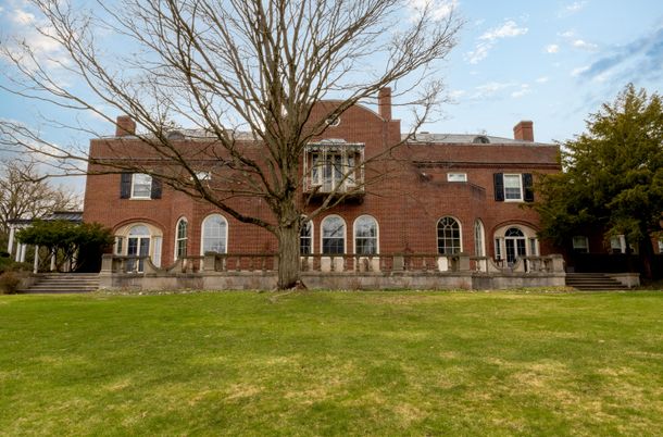 Backyard, Exterior, Facade, Brick Facade, Rowhouse